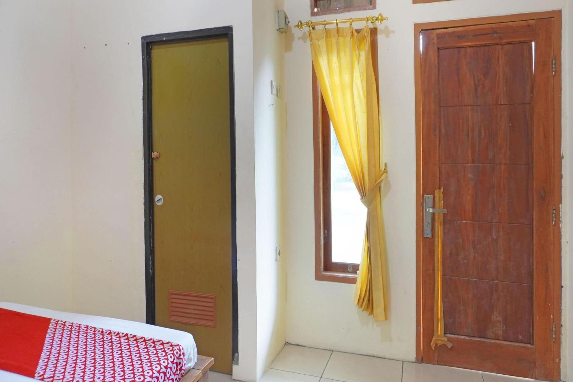 Oyo 91762 Green Home Stay Syariah Purwakarta Ngoại thất bức ảnh