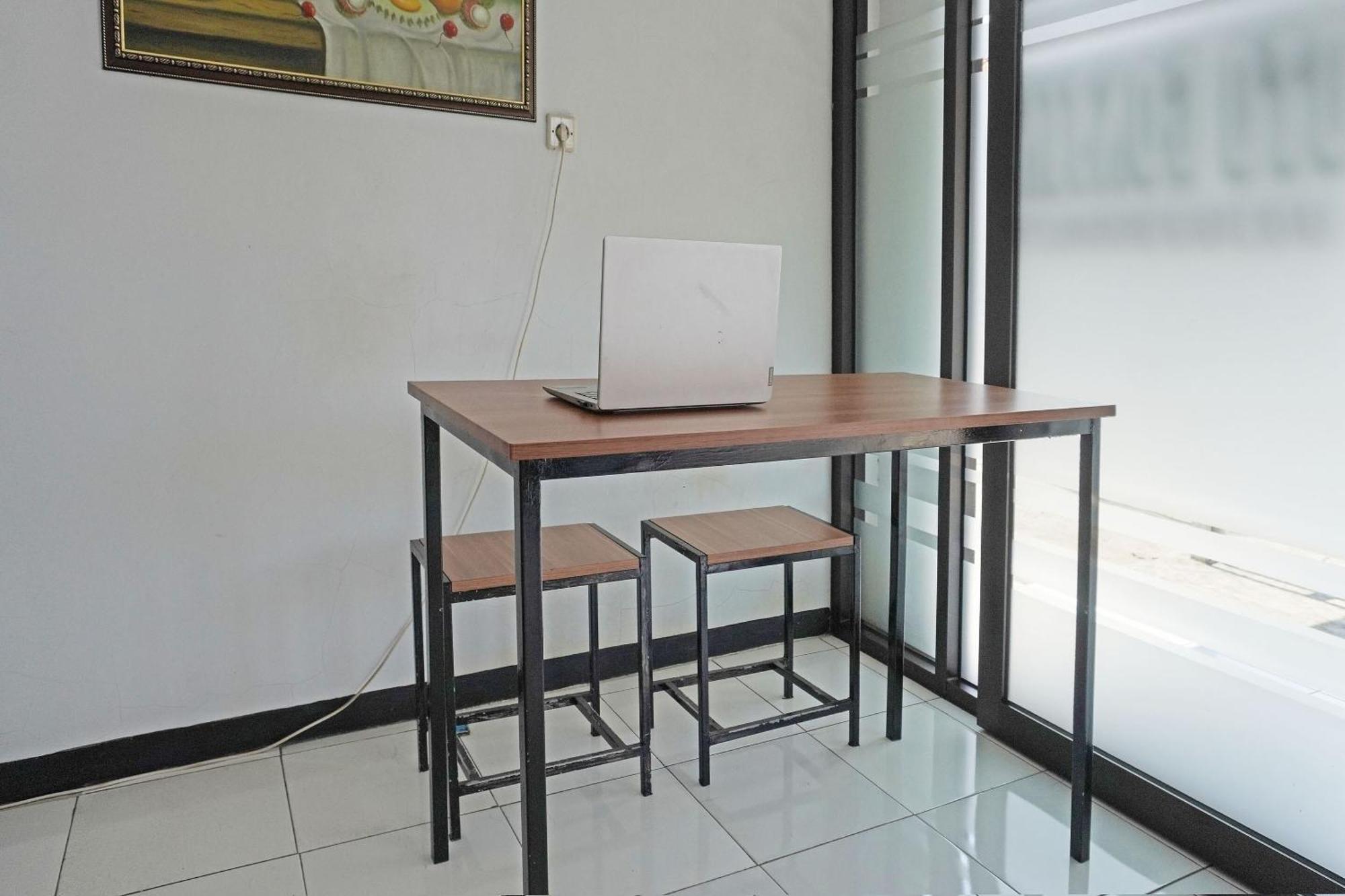 Oyo 91762 Green Home Stay Syariah Purwakarta Ngoại thất bức ảnh